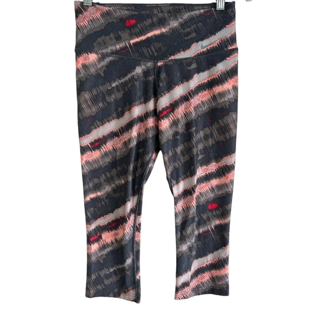 Nike Dri-fit printed cropped leggings xs